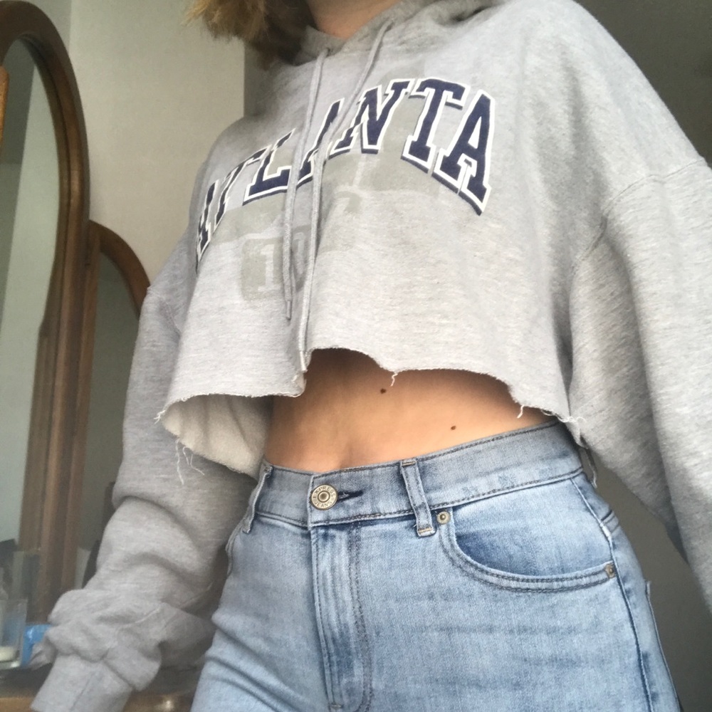 cropped sweatshirt